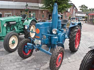 Traktoren wurden gezeigt